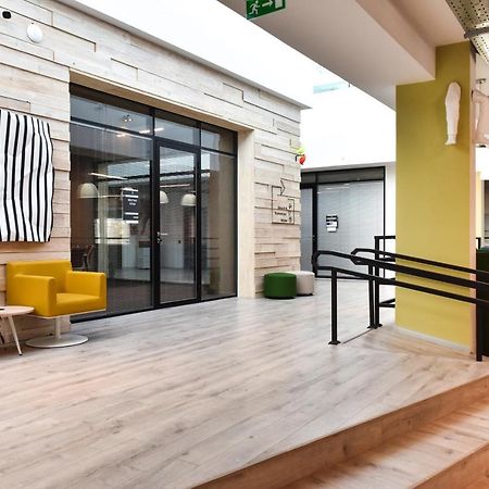 阿斯坦纳 Iq Coworking酒店 外观 照片