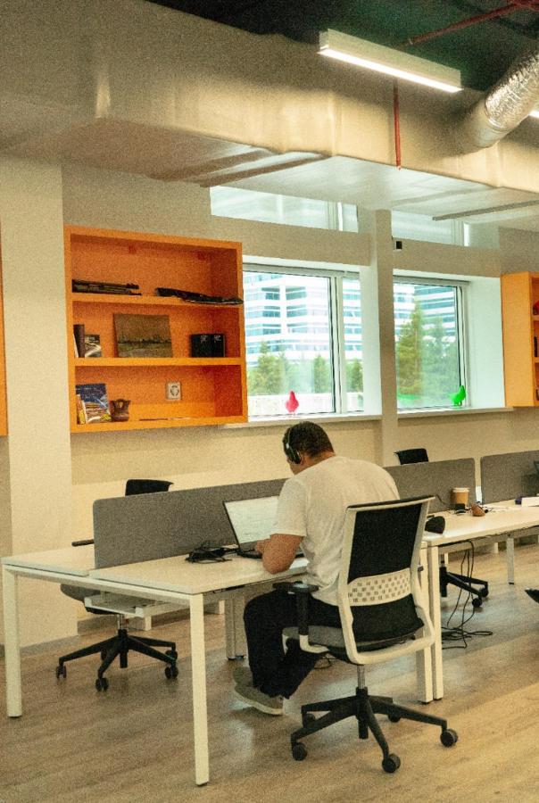 阿斯坦纳 Iq Coworking酒店 外观 照片